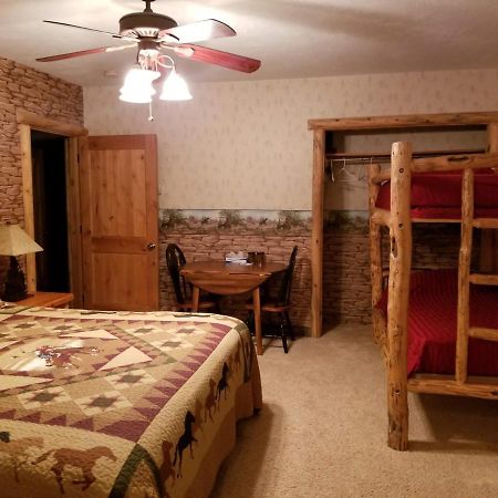Sunlit Oasis Bed and Breakfast Notom Exterior foto